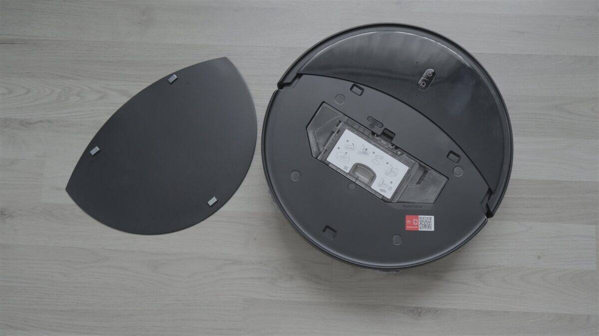 Robot de aspirare cu functie mop Roborock Saros 20 - review