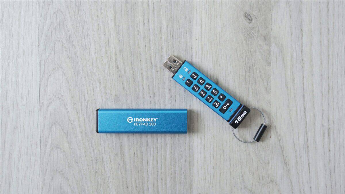 Stick memorie USB Kingston IronKey Keypad 200 16GB - review