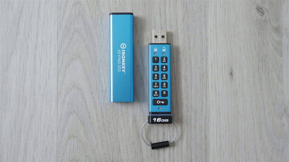 Stick memorie USB Kingston IronKey Keypad 200 16GB - review