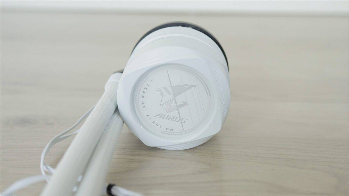 Cooler CPU GIGABYTE AOURS WaterForce 2 360 ICE