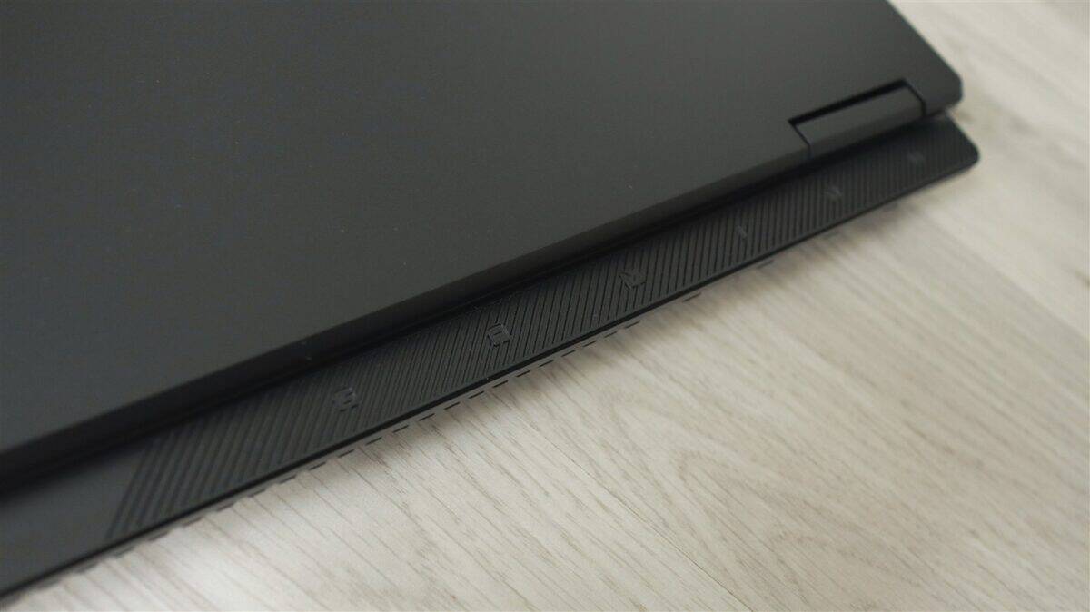 Laptop gaming GIGABYTE Gaming A16 (GA6H) - review