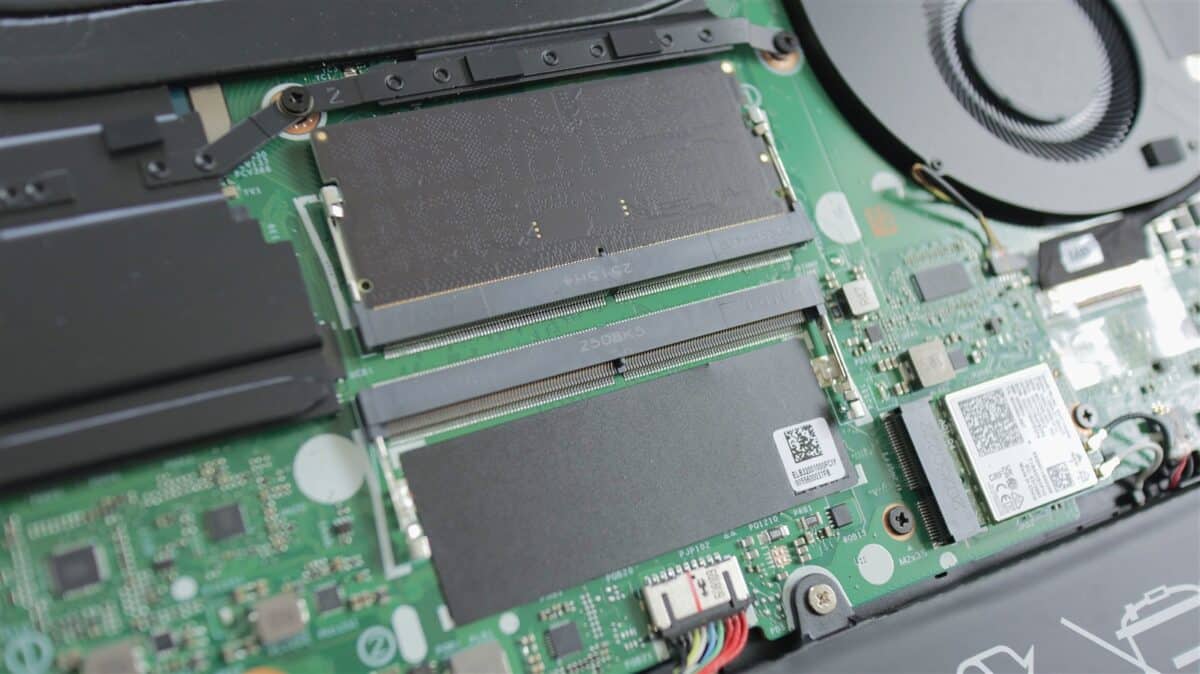 Laptop gaming GIGABYTE Gaming A16 (GA6H) - review