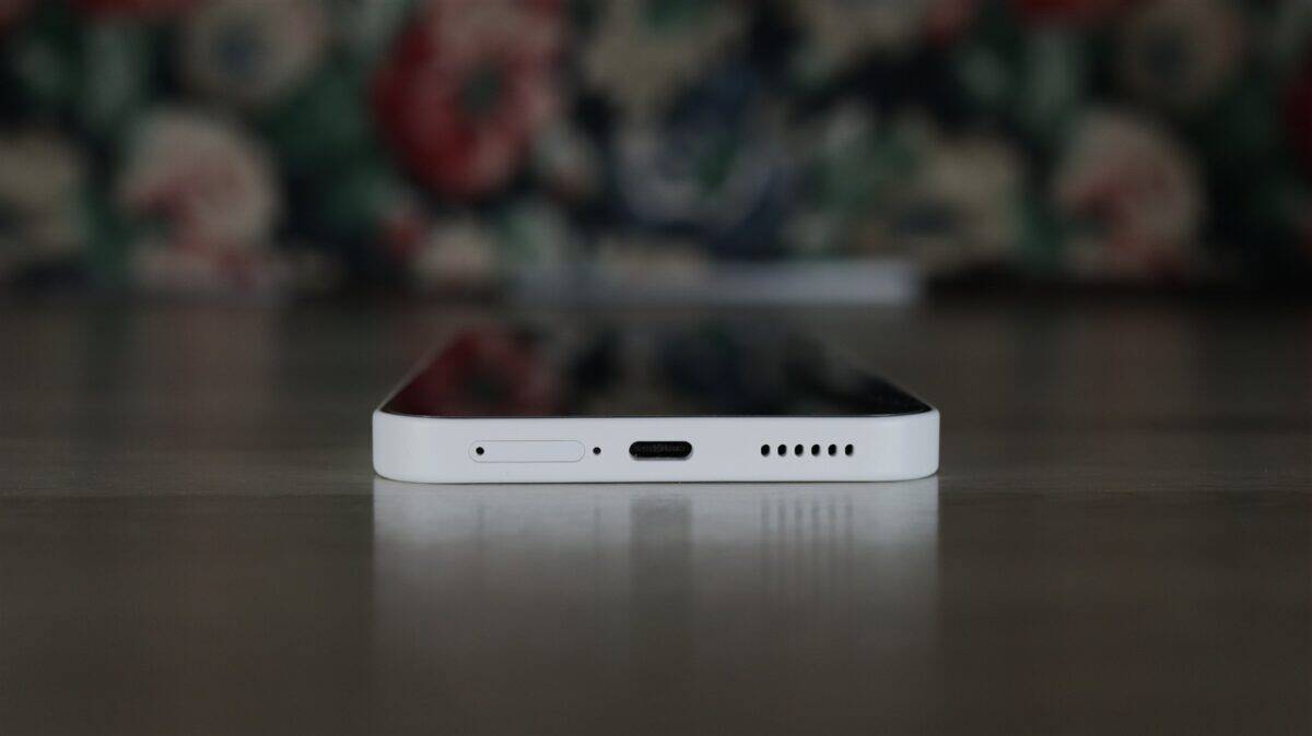 Nothing Phone (4a) - review