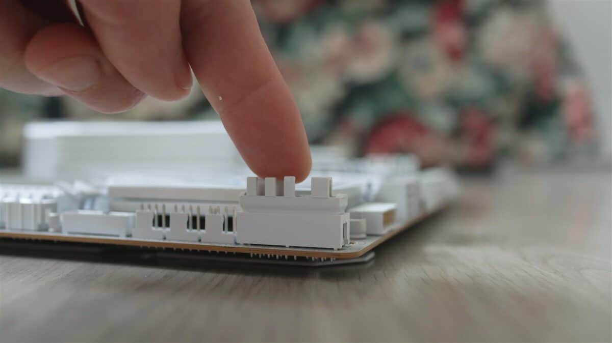 Placa de baza GIGABYTE X870E AORUS PRO X3D ICE - review