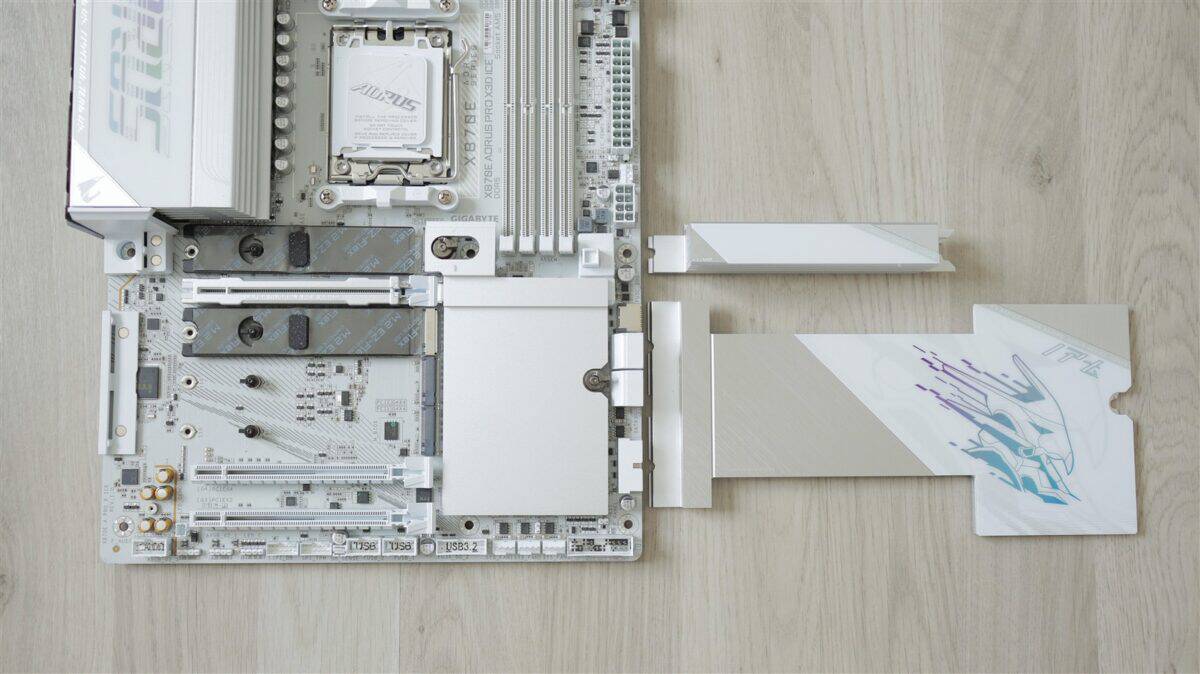 Placa de baza GIGABYTE X870E AORUS PRO X3D ICE - review