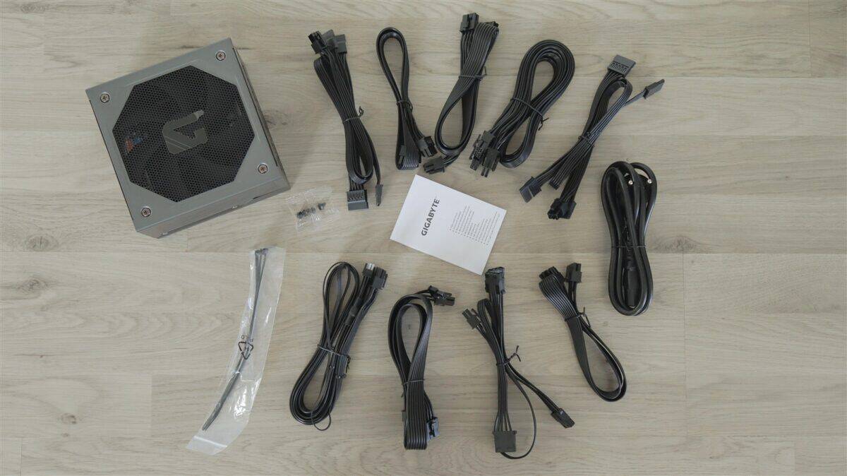 Sursa GIGABYTE Gaming 850GM PG5