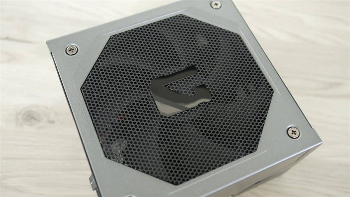 Sursa GIGABYTE Gaming 850GM PG5