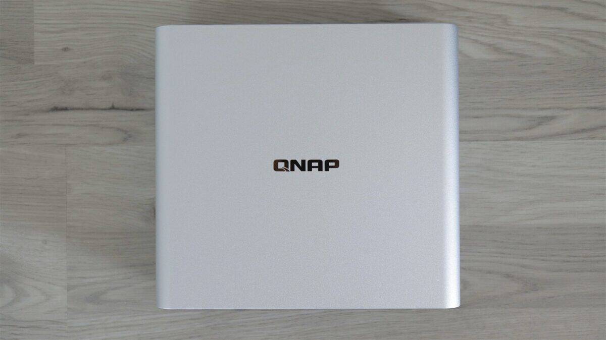 NAS QNAP TBS-h574TX - review