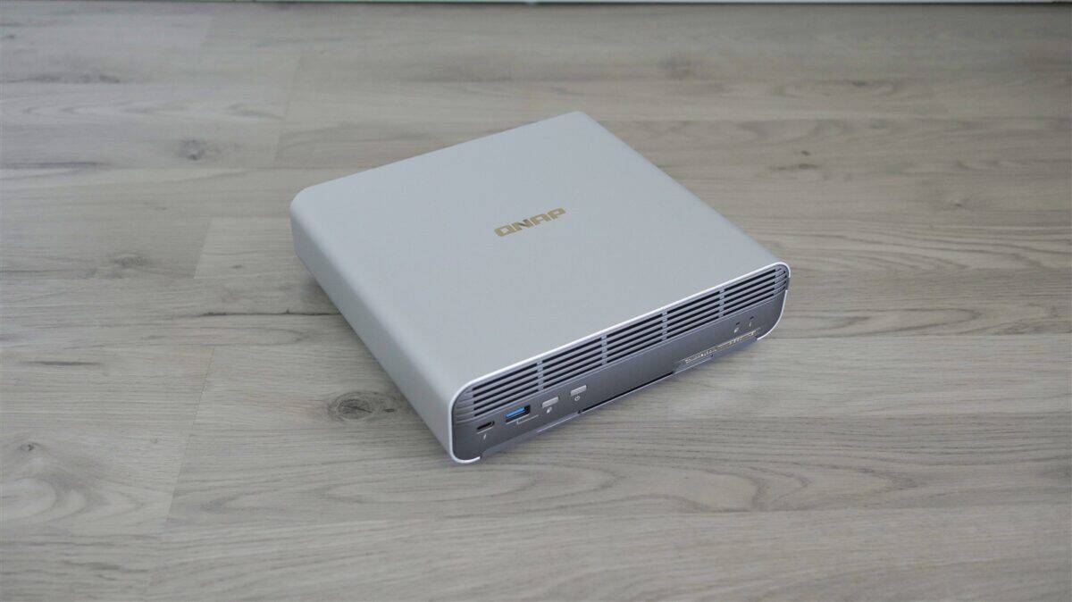 NAS QNAP TBS-h574TX - review