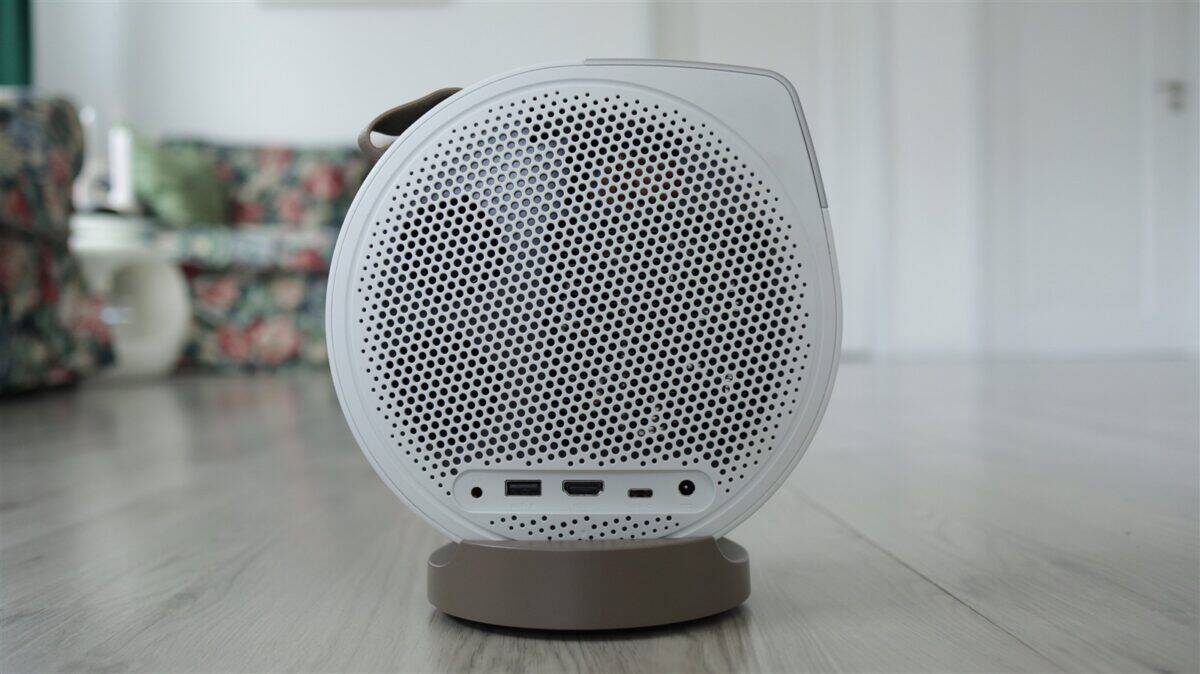 Proiector portabil BenQ GV32 - review