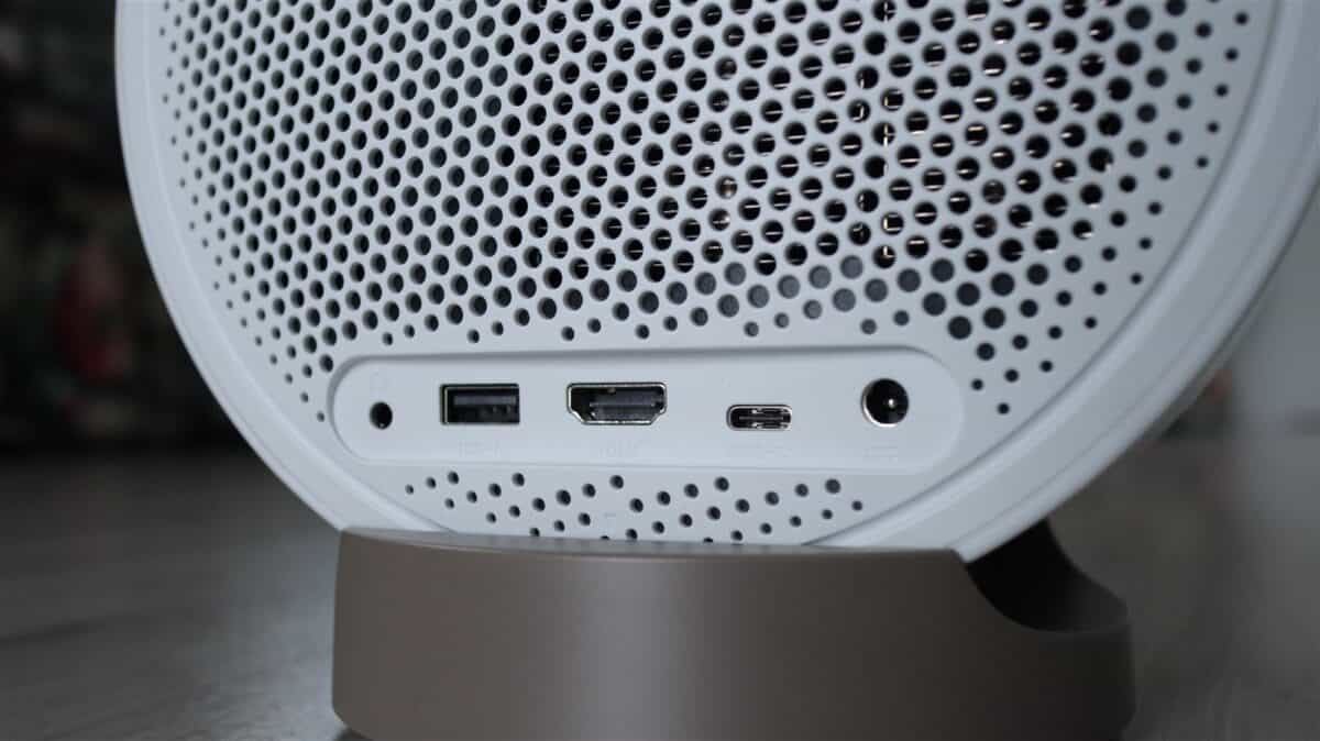 Proiector portabil BenQ GV32 - review