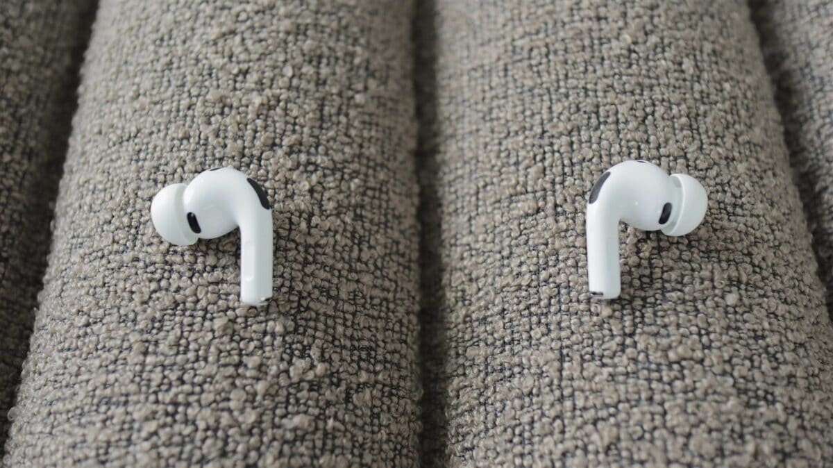 Casti Apple AirPods Pro 3 - review