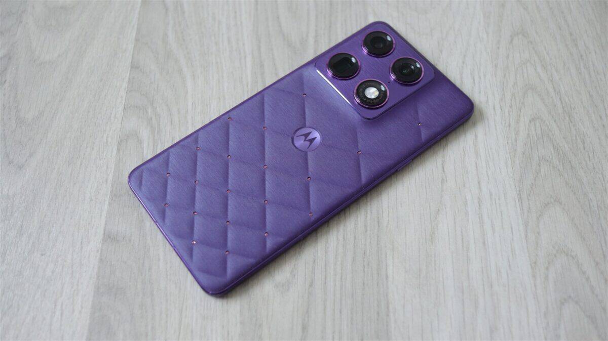Motorola Signature Swarovski Edition - review