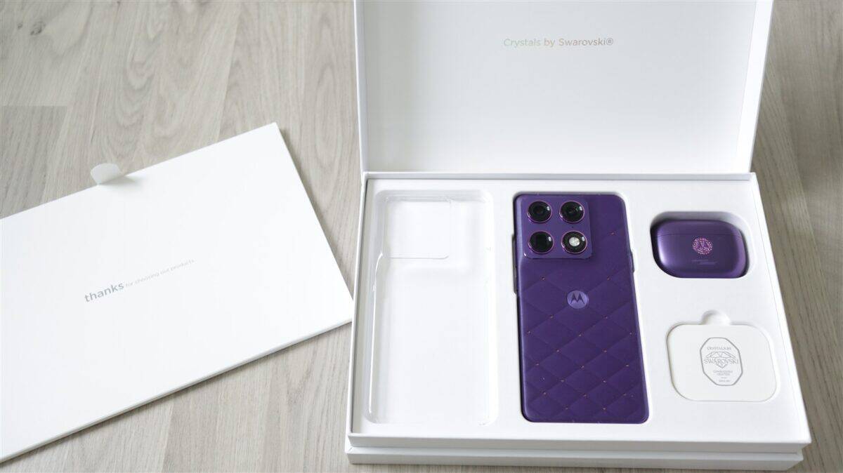 Motorola Signature Swarovski Edition - review