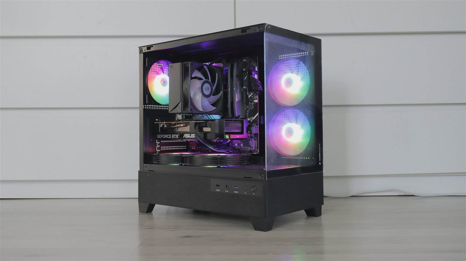 PC Gaming BALAUR Epic Powered by ASUS de la PC Garage - review (Propunere solidă pentru gaming la nivel înalt)