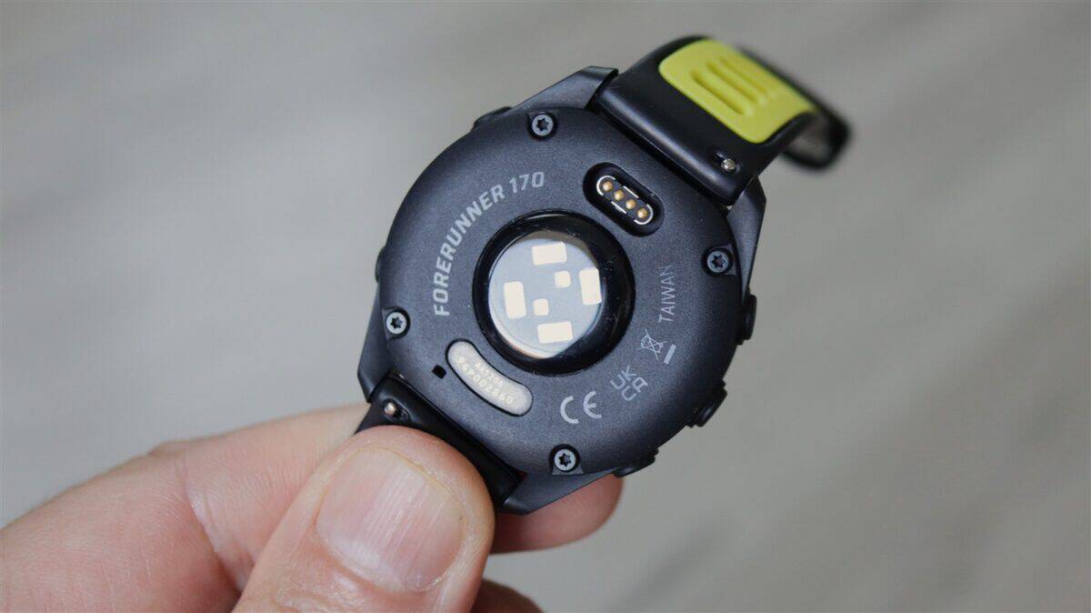 Smartwatch Garmin 170 Music - review