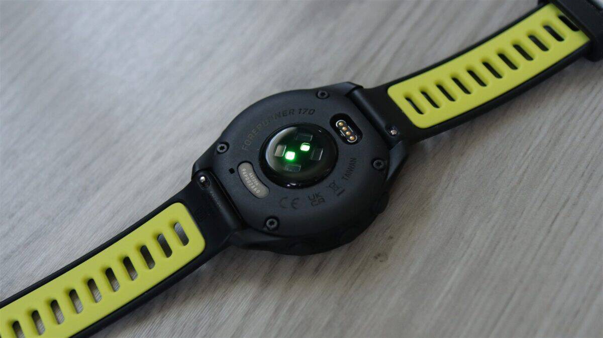 Smartwatch Garmin 170 Music - review