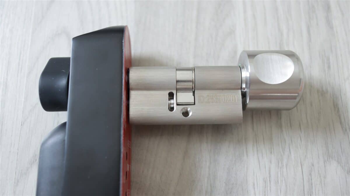 Incuietoare inteligenta WeLock U81 - review