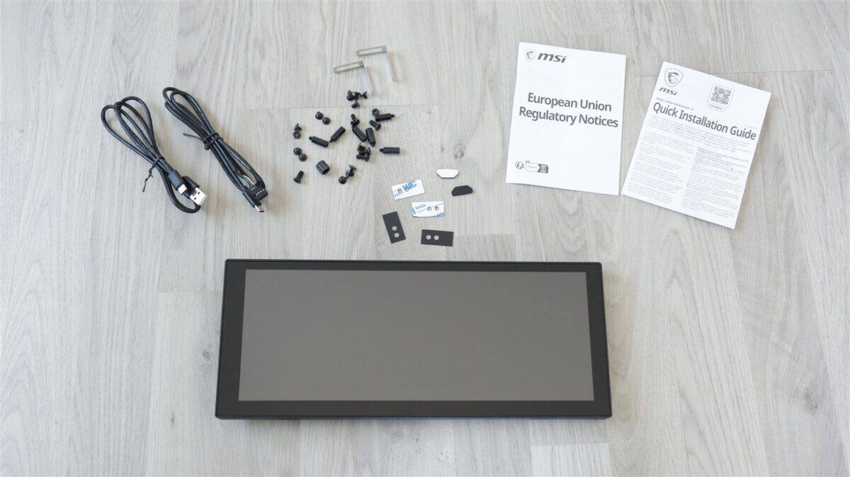 Monitor auxiliar MSI MAG View Xpander 12