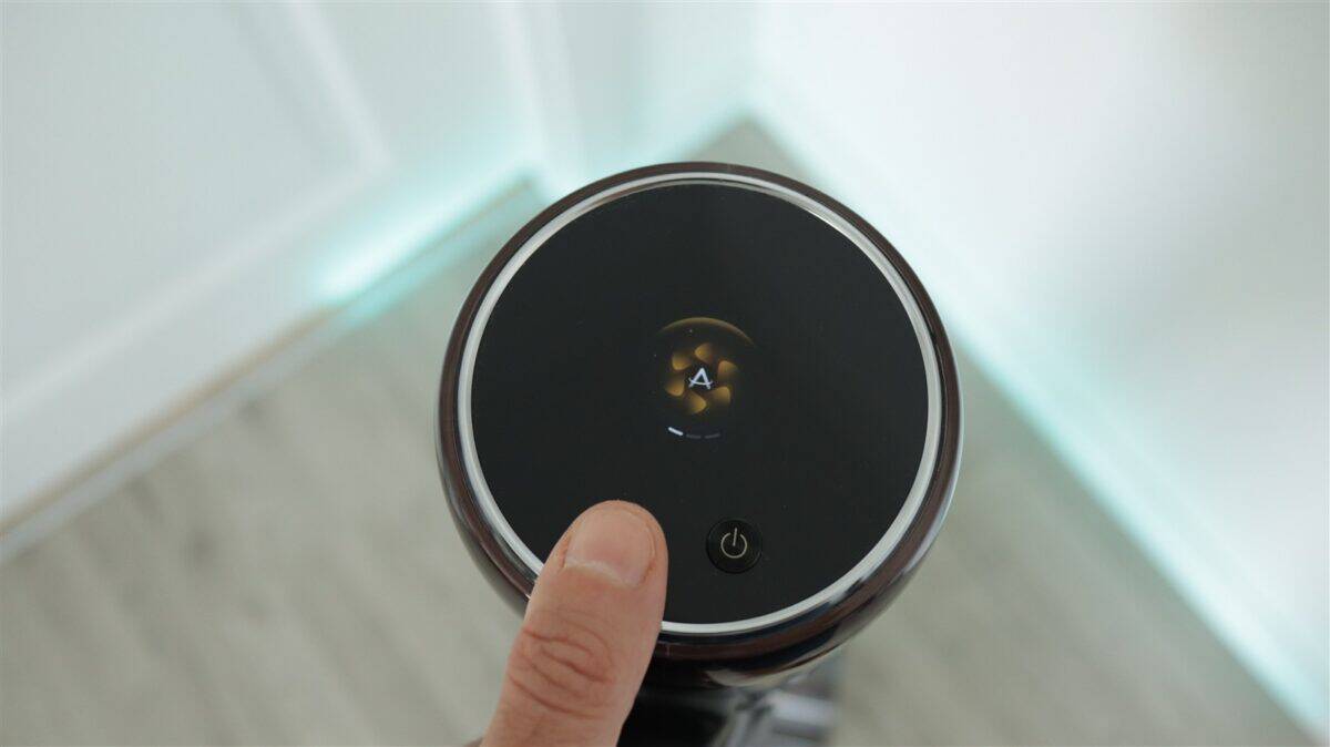 Aspirator vertical fara cablu Dreame V30 Essential - review
