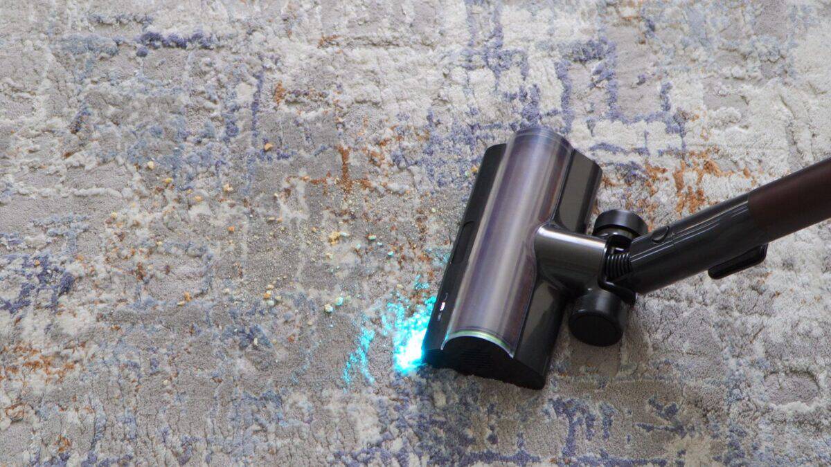 Aspirator vertical fara cablu Dreame V30 Essential - review