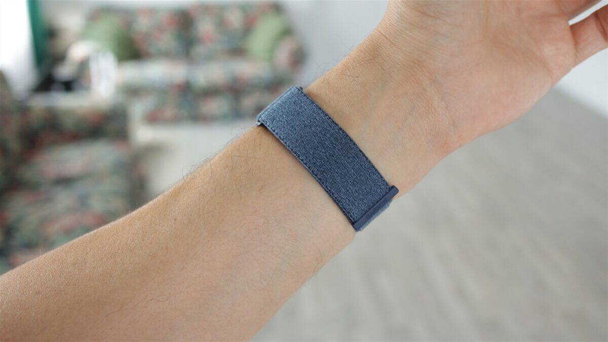 Bratara fitness Garmin Cirqa - review
