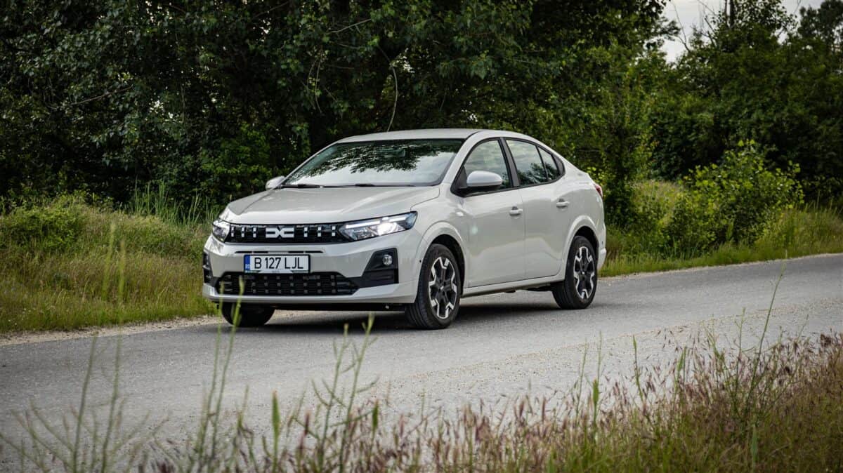 Dacia Logan ECO-G 120 M6 Journey - review