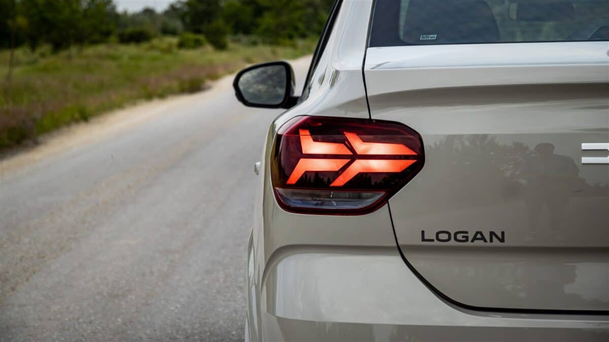 Dacia Logan ECO-G 120 M6 Journey - review