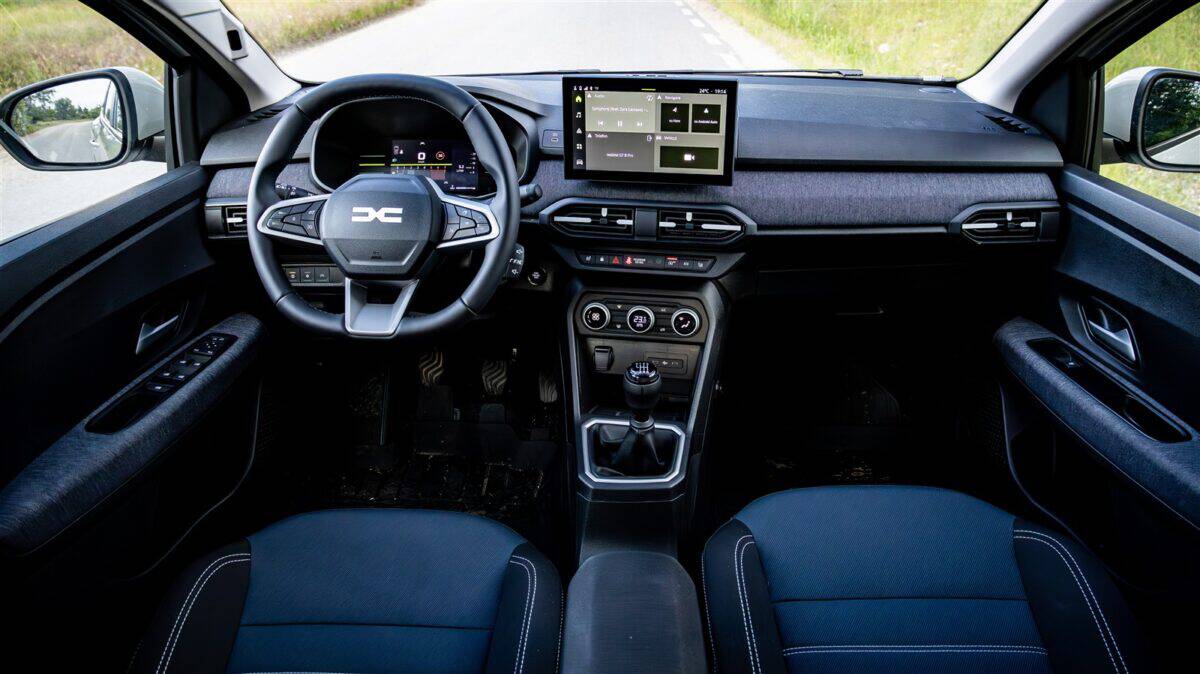Dacia Logan ECO-G 120 M6 Journey - review