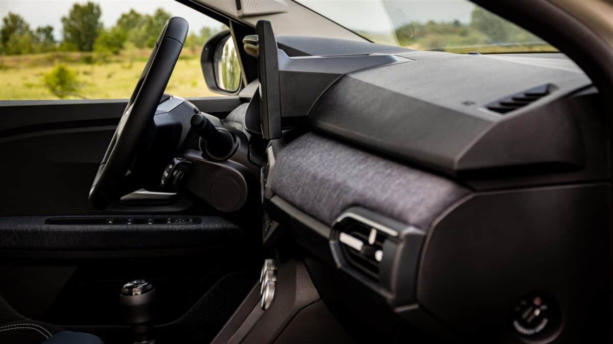 Dacia Logan ECO-G 120 M6 Journey - review