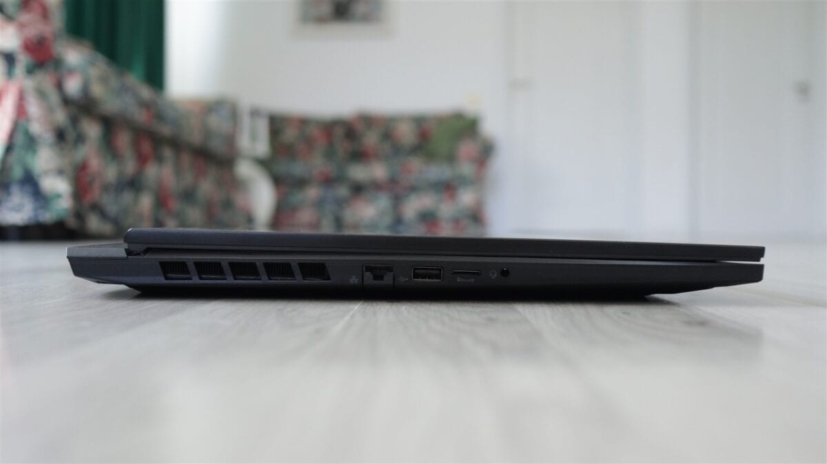 Laptop Acer Nitro AI 18 (AN18-61) - prezentare