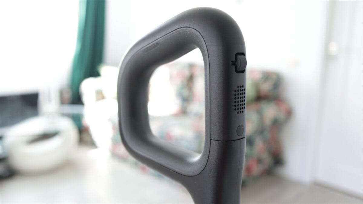 Aspirator umed-uscat Roborock F25 Ultra - review
