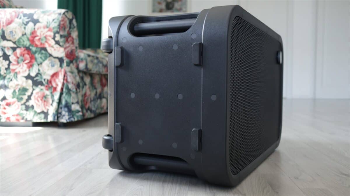 Boxa portabila Sony ULT Tower 7 - review