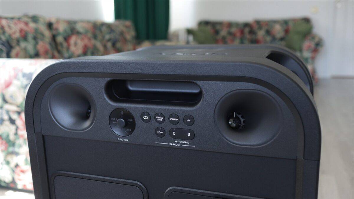 Boxa portabila Sony ULT Tower 7 - review
