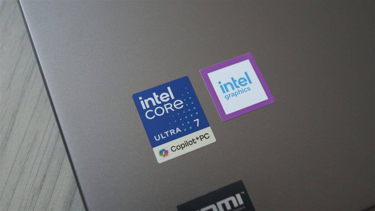 Laptop MSI Modern 16S AI+ G3M