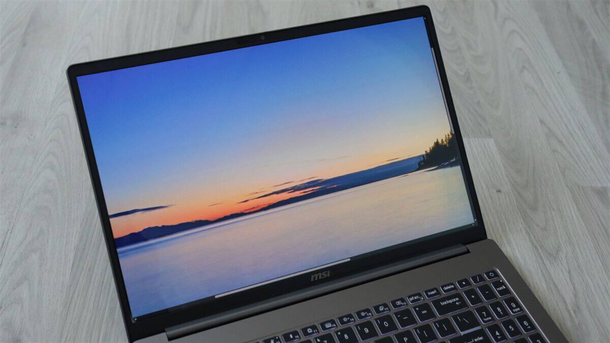 Laptop MSI Modern 16S AI+ G3M