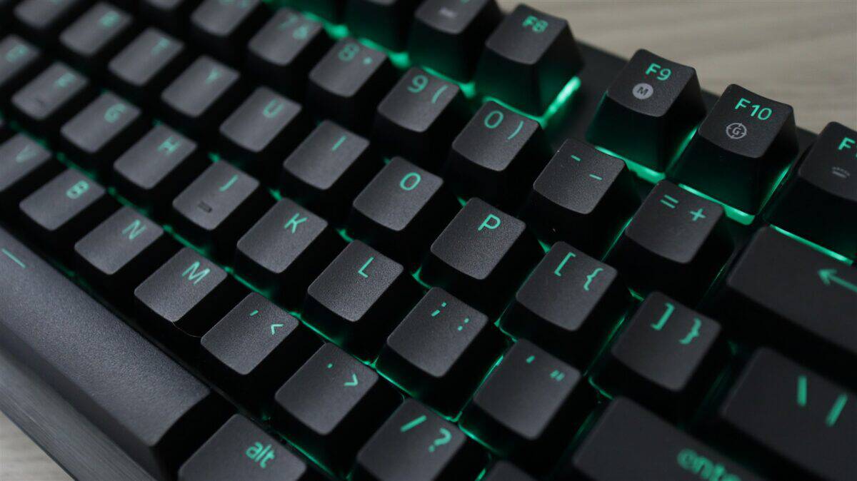 Tastatura gaming Huntsman V3 HE Magnetic 8KHz Tenkeyless - review