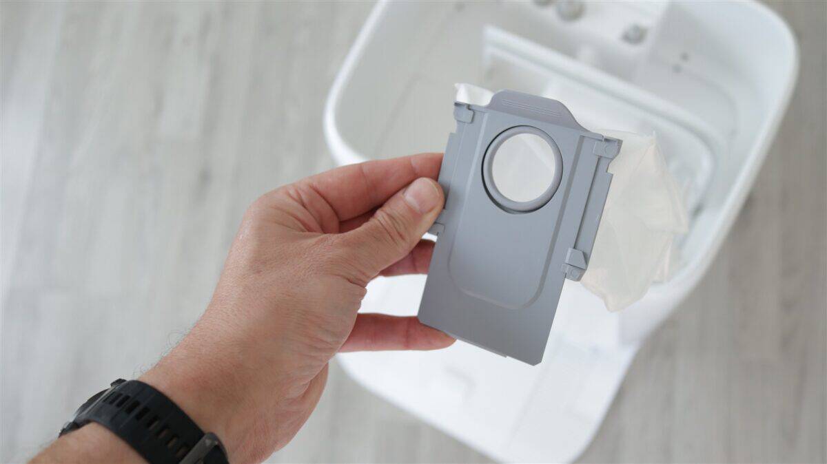 Aspirator robot cu functie mop Roborock Qrevo 2 Pro - review