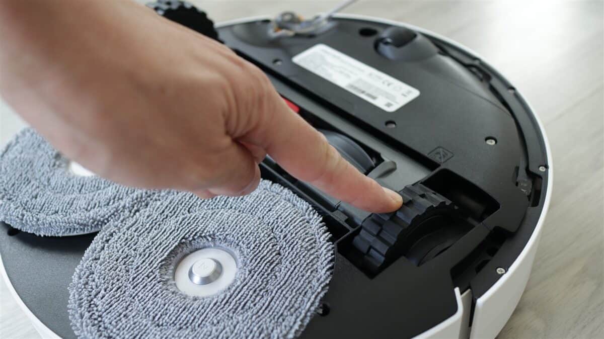Aspirator robot cu functie mop Roborock Qrevo 2 Pro - review